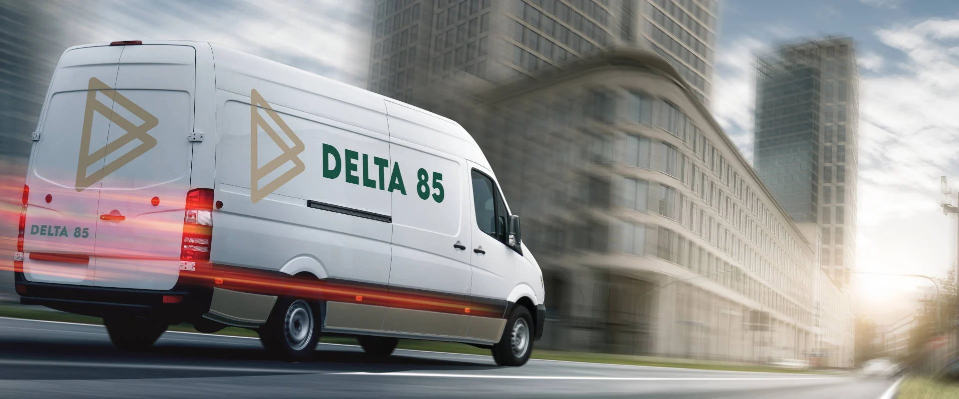 Dostavni kombi s logotipom Delta 85